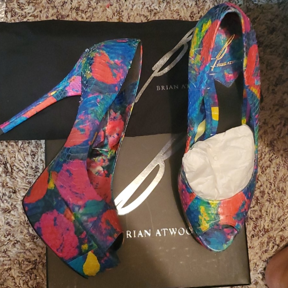 Platform Pumps - image 2